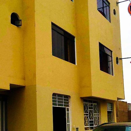 Hospedaje Luna Llena San Vicente de Cañete Exterior photo